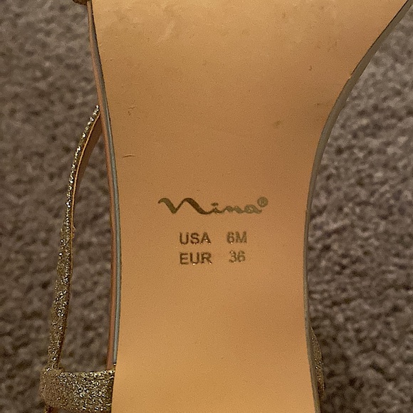 Nina High Heels - 1.5 Inch - Women’s Size 6 - Picture 6 of 7